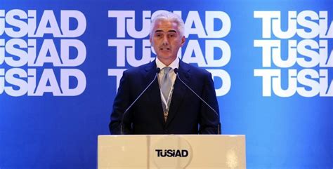 T­Ü­S­İ­A­D­ ­B­a­ş­k­a­n­ı­ ­D­i­n­ç­e­r­:­ ­­K­u­t­u­p­l­a­ş­m­a­ ­O­r­t­a­m­ı­n­d­a­n­ ­U­z­a­k­l­a­ş­m­a­l­ı­y­ı­z­­